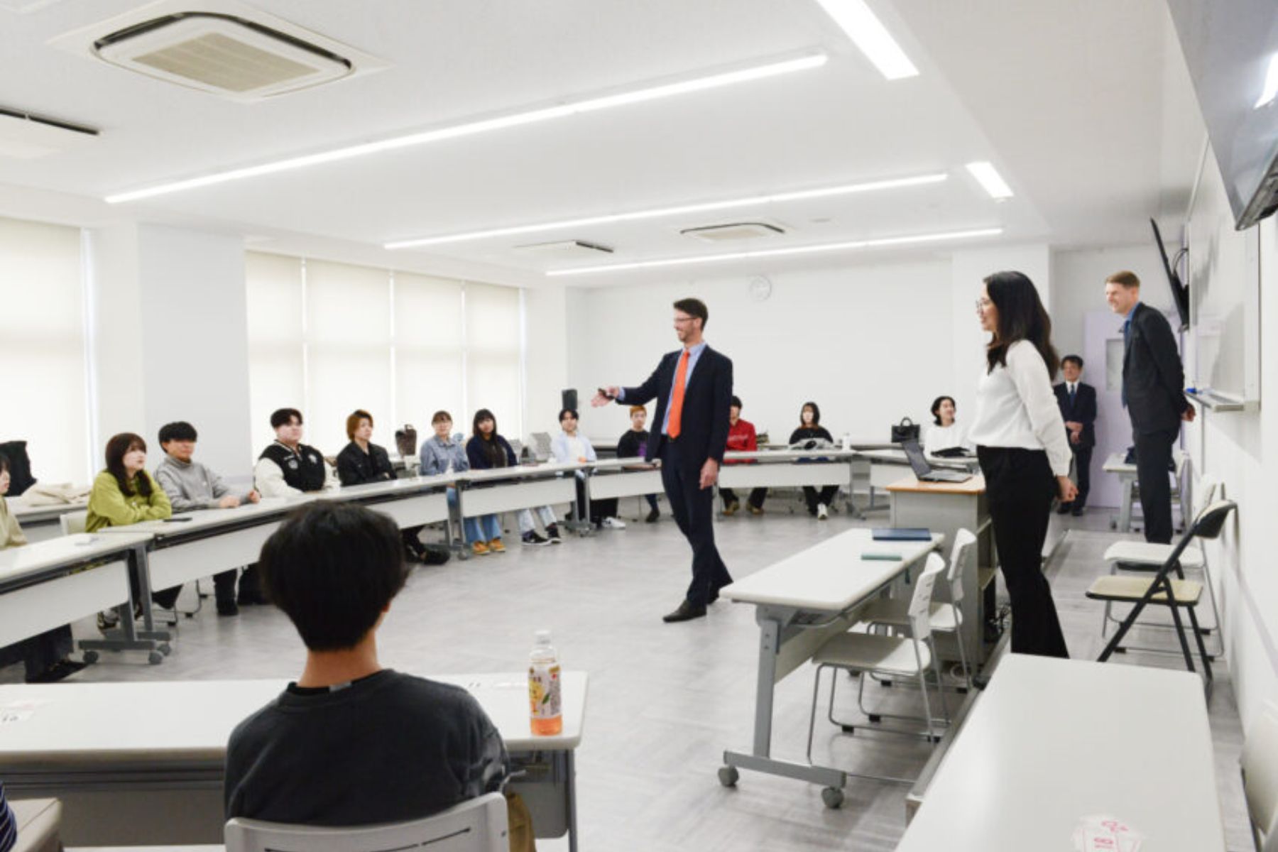 グローバルBiz専門職大学（Globiz）